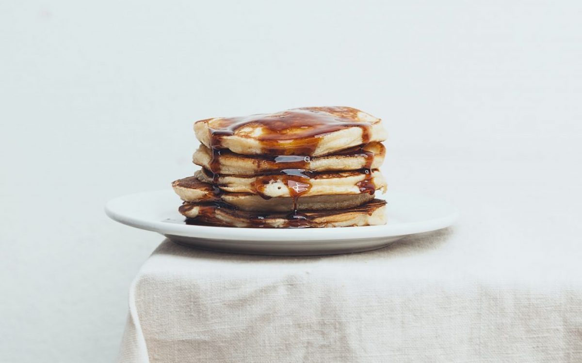 gluten-free-apple-and-banana-breakfast-pancakes-recipe